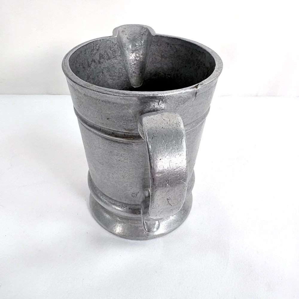Wilton Armetale Creamer Pitcher Silver Pewter Finish 16oz End‎ Spout